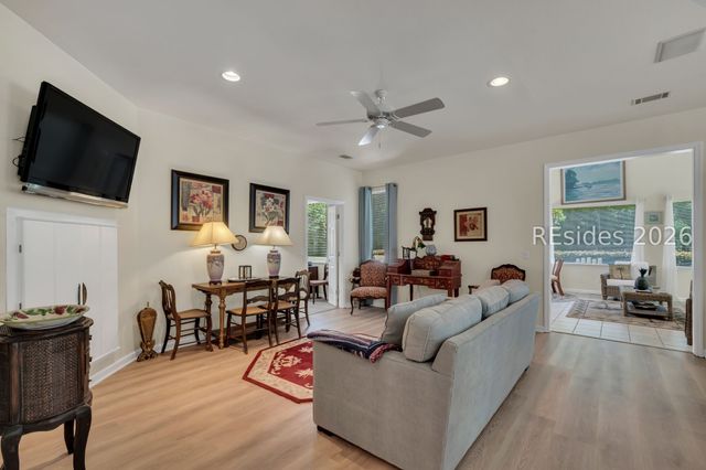 7 Devant Dr E, Okatie, SC 29909