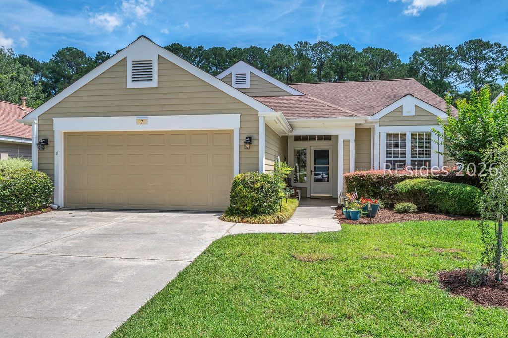 7 Devant Dr E, Okatie, SC 29909