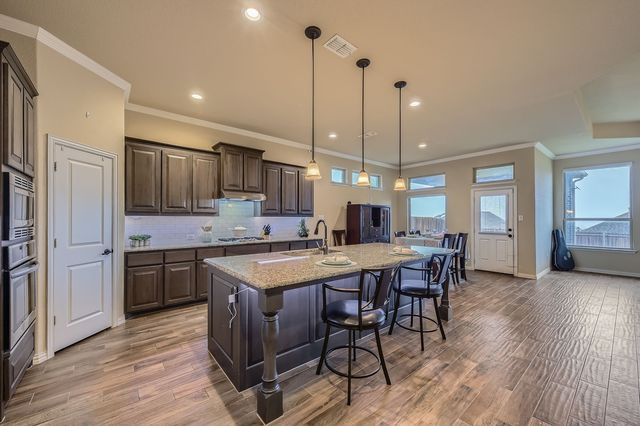 208 Cross Fox Lane, Aledo, TX 76008