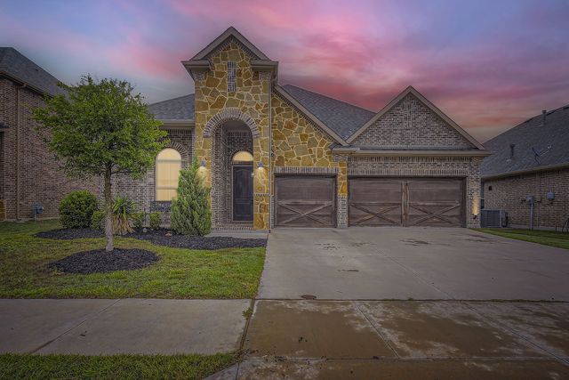 208 Cross Fox Lane, Aledo, TX 76008