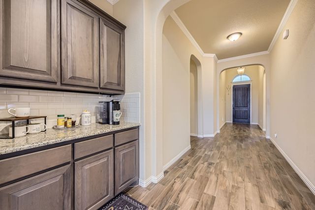 208 Cross Fox Lane, Aledo, TX 76008