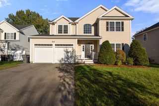 25 Derby St, Framingham, MA 01701