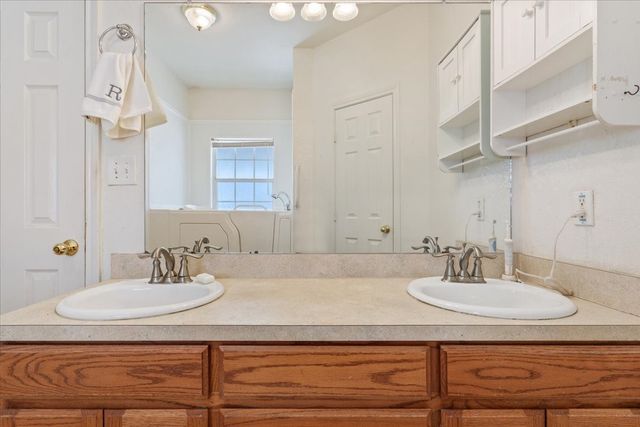 400 Wildcat Drive, Lacy Lakeview, TX 76705