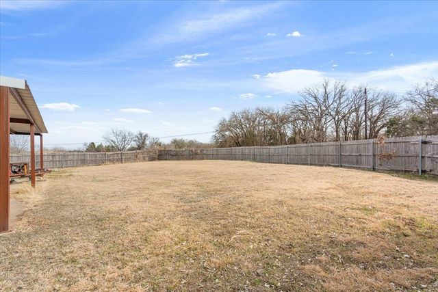 400 Wildcat Drive, Lacy Lakeview, TX 76705