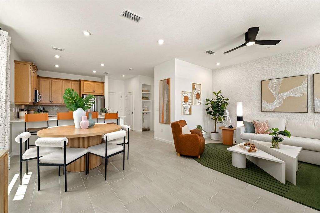 Image 11 of property listing at 10023 GAZEBO ALLEY, Orlando, FL 32832