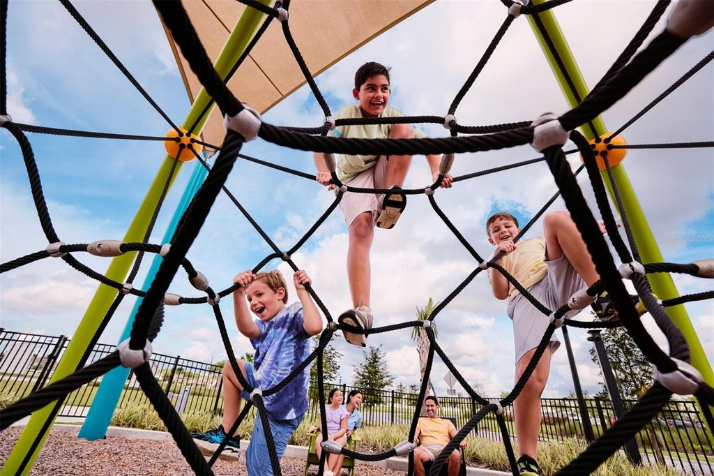 Image 49 of property listing at 10023 GAZEBO ALLEY, Orlando, FL 32832