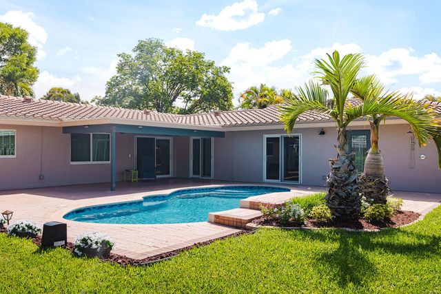 10670 NW 42nd Drive, Coral Springs, FL 33065