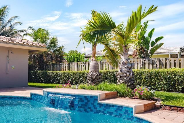10670 NW 42nd Drive, Coral Springs, FL 33065
