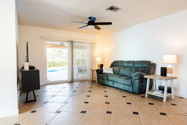 10670 NW 42nd Drive, Coral Springs, FL 33065