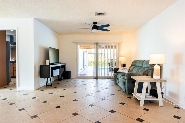 10670 NW 42nd Drive, Coral Springs, FL 33065