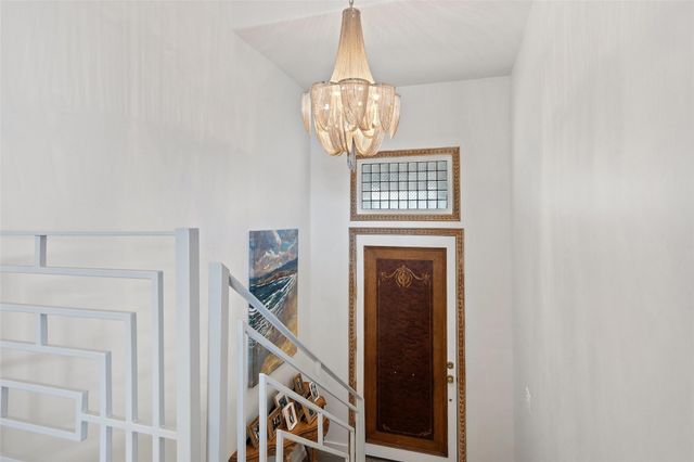 2449 Crosswind DR, Lakeway, TX 78669