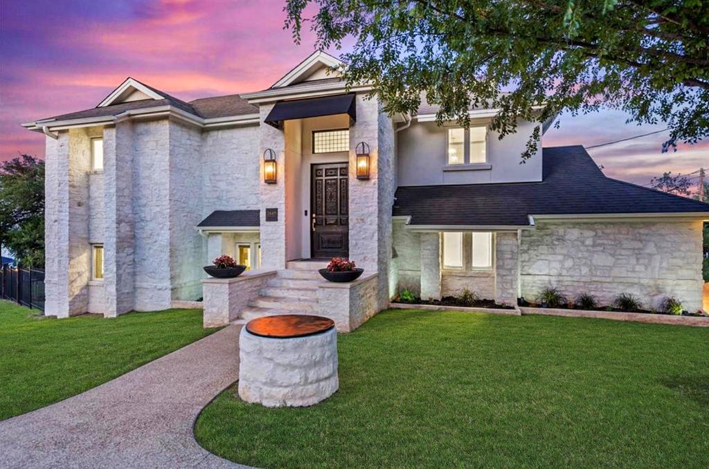 2449 Crosswind DR, Lakeway, TX 78669