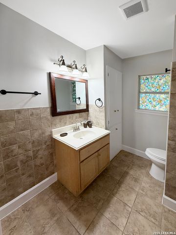 4438 NEWCOME DR, San Antonio, TX 78229