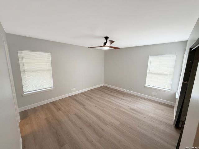 4438 NEWCOME DR, San Antonio, TX 78229