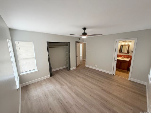 4438 NEWCOME DR, San Antonio, TX 78229