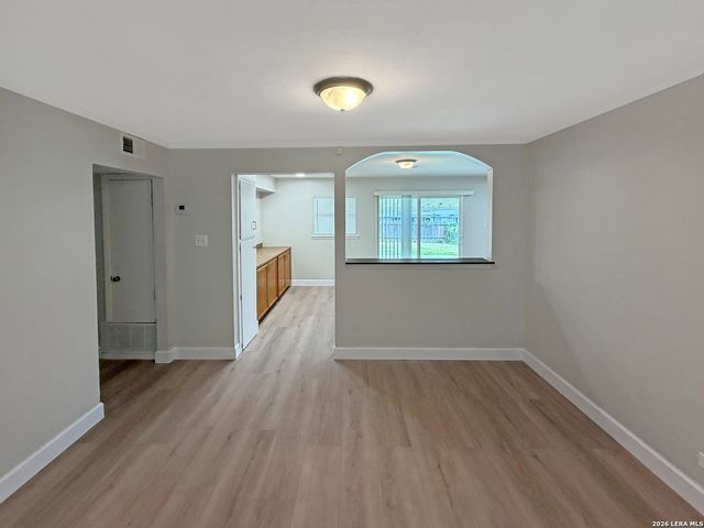 4438 NEWCOME DR, San Antonio, TX 78229