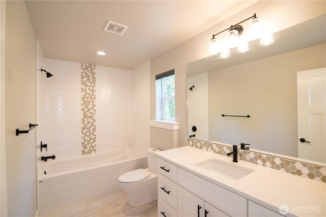 19314 Bergan Road, Granite Falls, WA 98252