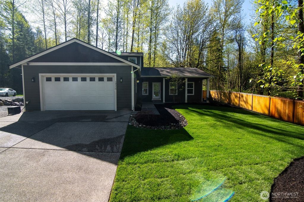 19314 Bergan Road, Granite Falls, WA 98252