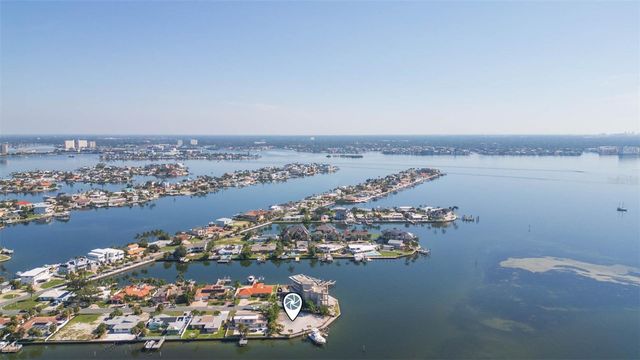 5400 ALOHA DRIVE, St Pete Beach, FL 33706