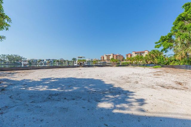 5400 ALOHA DRIVE, St Pete Beach, FL 33706