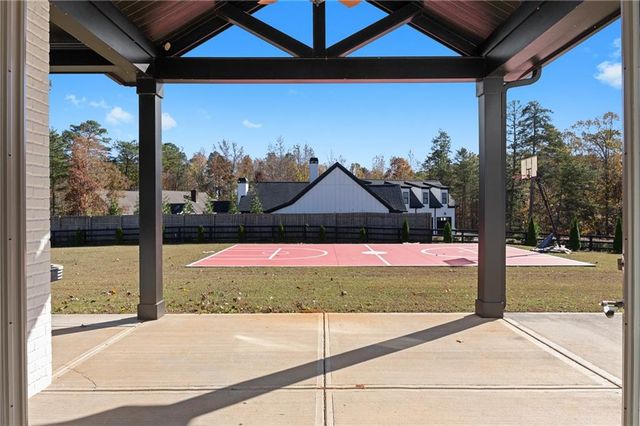 3935 Allen Lane, Buford, GA 30519