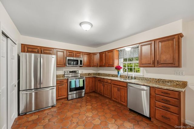 743 Union Valley Road, Carmel, NY 10512