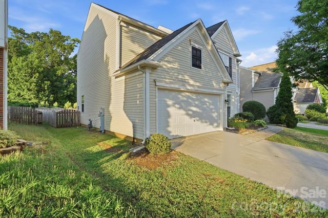 2910 Azalea Hills Drive, Charlotte, NC 28262
