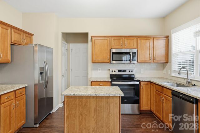 2910 Azalea Hills Drive, Charlotte, NC 28262