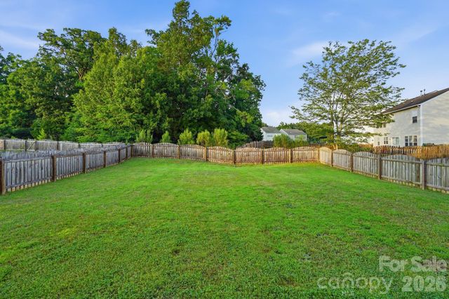 2910 Azalea Hills Drive, Charlotte, NC 28262