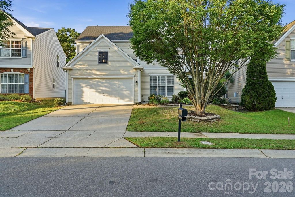 2910 Azalea Hills Drive, Charlotte, NC 28262