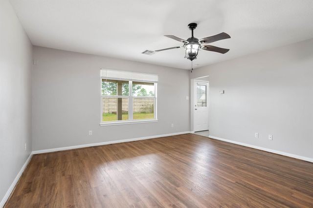 9815 Onyx Trail Drive, Rosharon, TX 77583