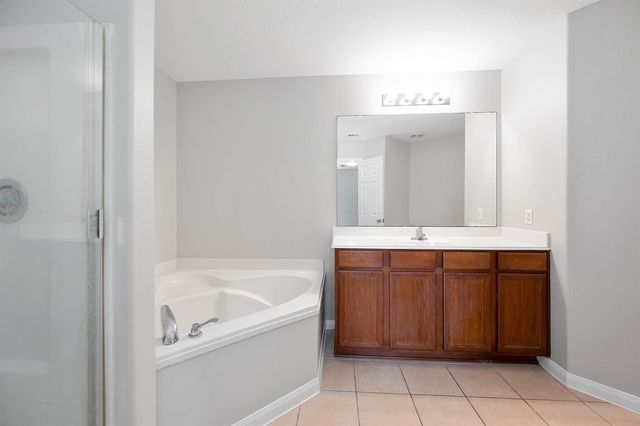 9815 Onyx Trail Drive, Rosharon, TX 77583