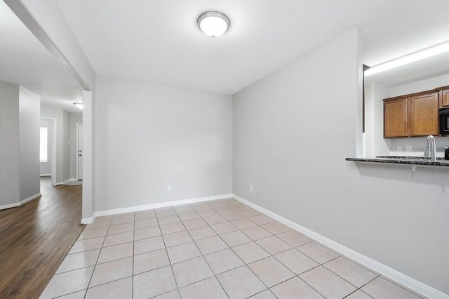 9815 Onyx Trail Drive, Rosharon, TX 77583