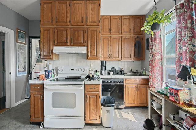 574 Smith Street, Providence, RI 02919