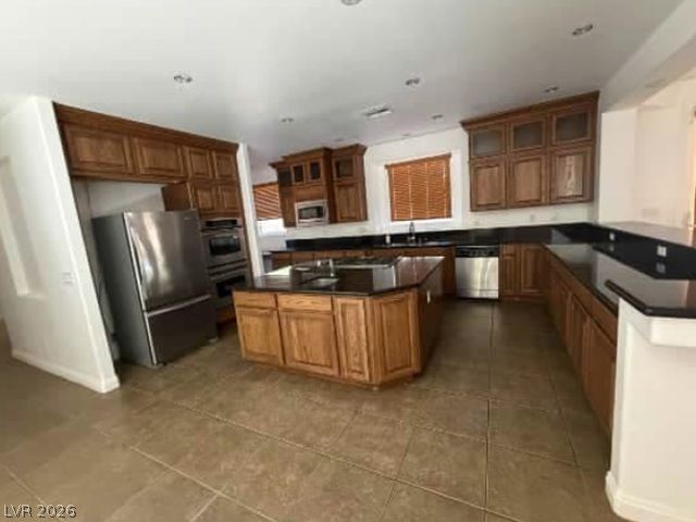 10003 Emerald Pools Street, Las Vegas, NV 89178