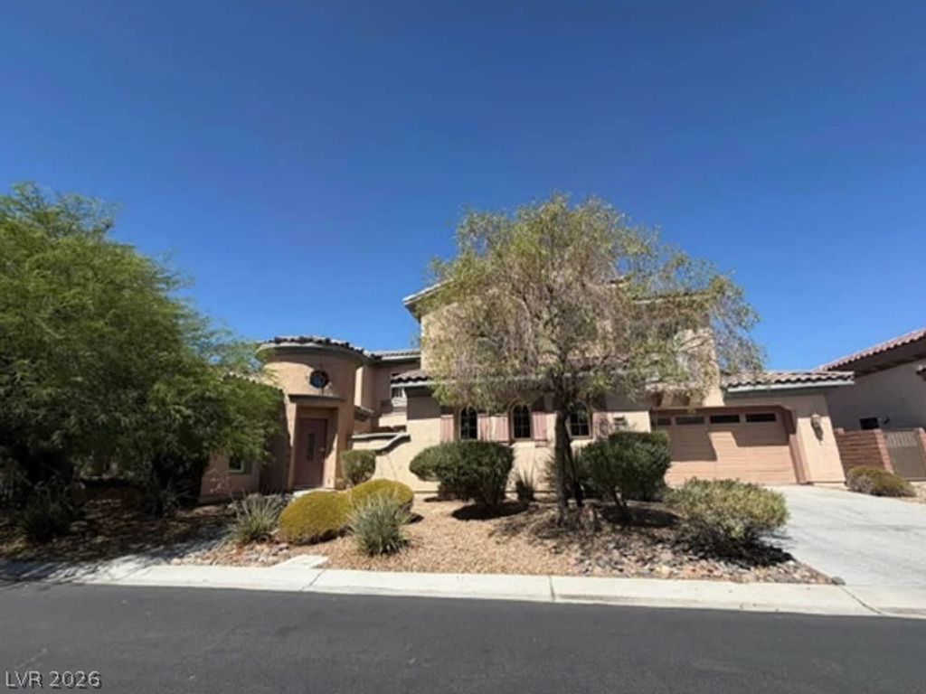 10003 Emerald Pools Street, Las Vegas, NV 89178