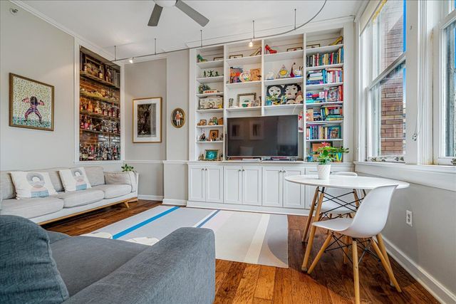 10 N Main St Apt 602, Memphis, TN 38103