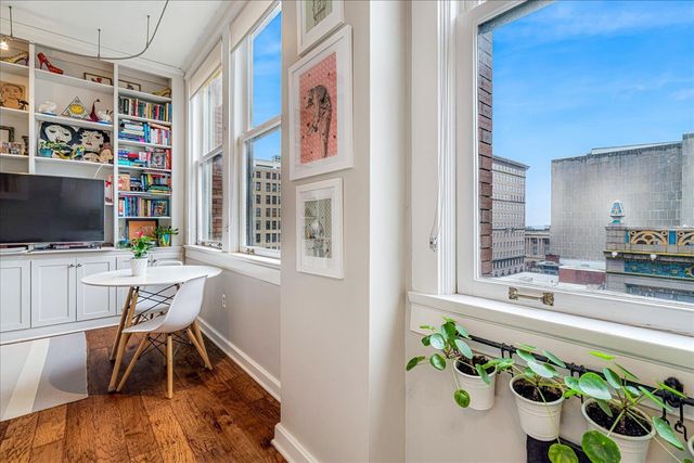 10 N Main St Apt 602, Memphis, TN 38103