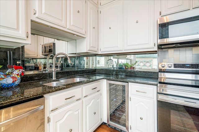 10 N Main St Apt 602, Memphis, TN 38103