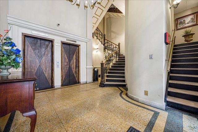 10 N Main St Apt 602, Memphis, TN 38103