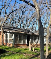 17260 NW County Road 3323, Frost, TX 76641