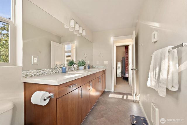 347 Chelan Avenue NE, Renton, WA 98059
