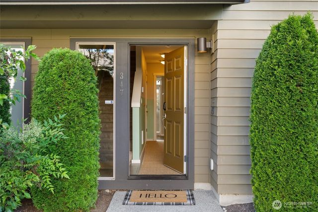 347 Chelan Avenue NE, Renton, WA 98059