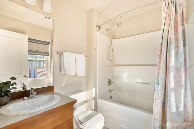 347 Chelan Avenue NE, Renton, WA 98059
