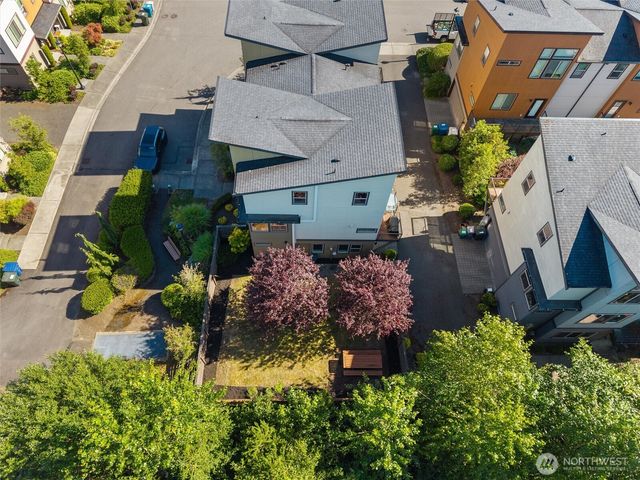 347 Chelan Avenue NE, Renton, WA 98059