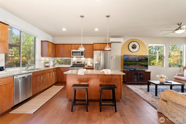 347 Chelan Avenue NE, Renton, WA 98059