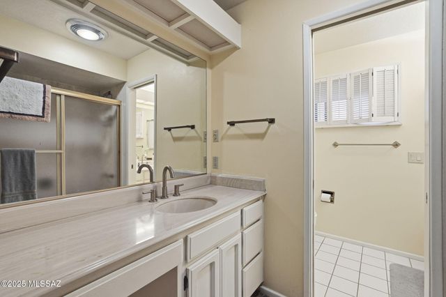 1222 N Paseo Del Cervato, Green Valley, AZ 85614