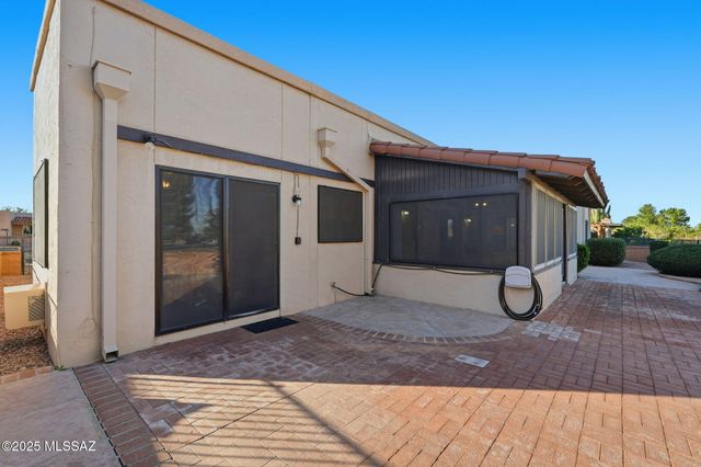 1222 N Paseo Del Cervato, Green Valley, AZ 85614