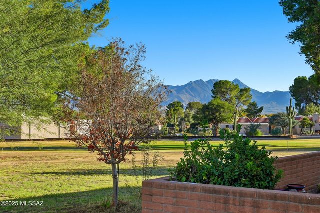 1222 N Paseo Del Cervato, Green Valley, AZ 85614