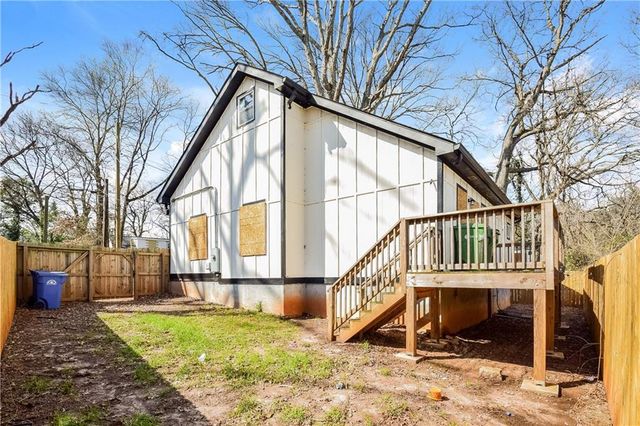 1114 Oak Knoll SE Terrace, Atlanta, GA 30315